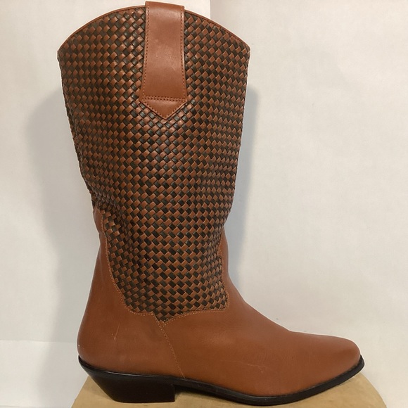 L.L. Bean Dingo Womens Braided Leather Boots size 10 - Picture 3 of 15